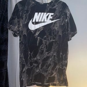 mens nike t-shirt